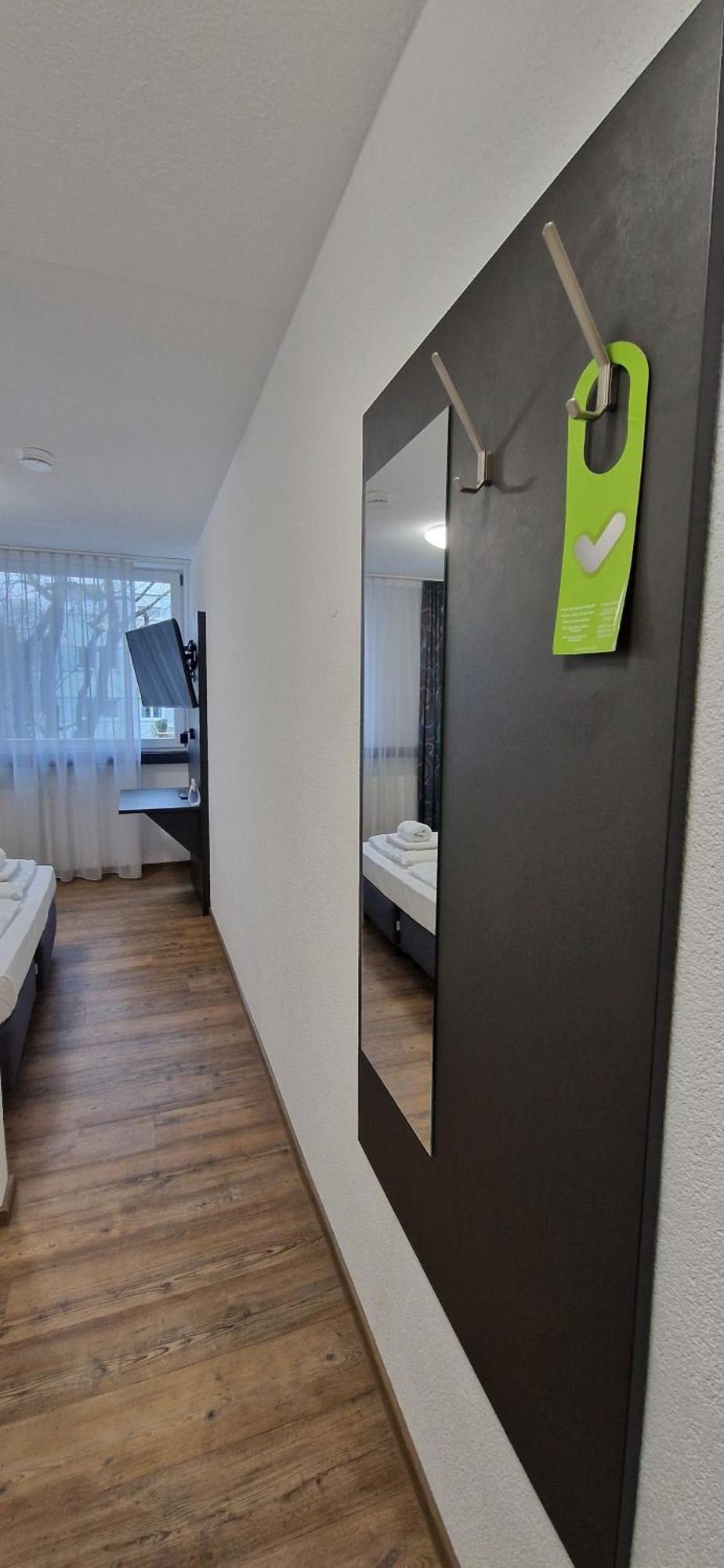Melvi Hotel Goeppingen Ngoại thất bức ảnh