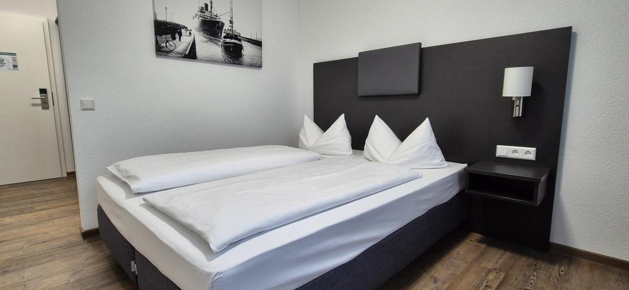 Melvi Hotel Goeppingen Ngoại thất bức ảnh