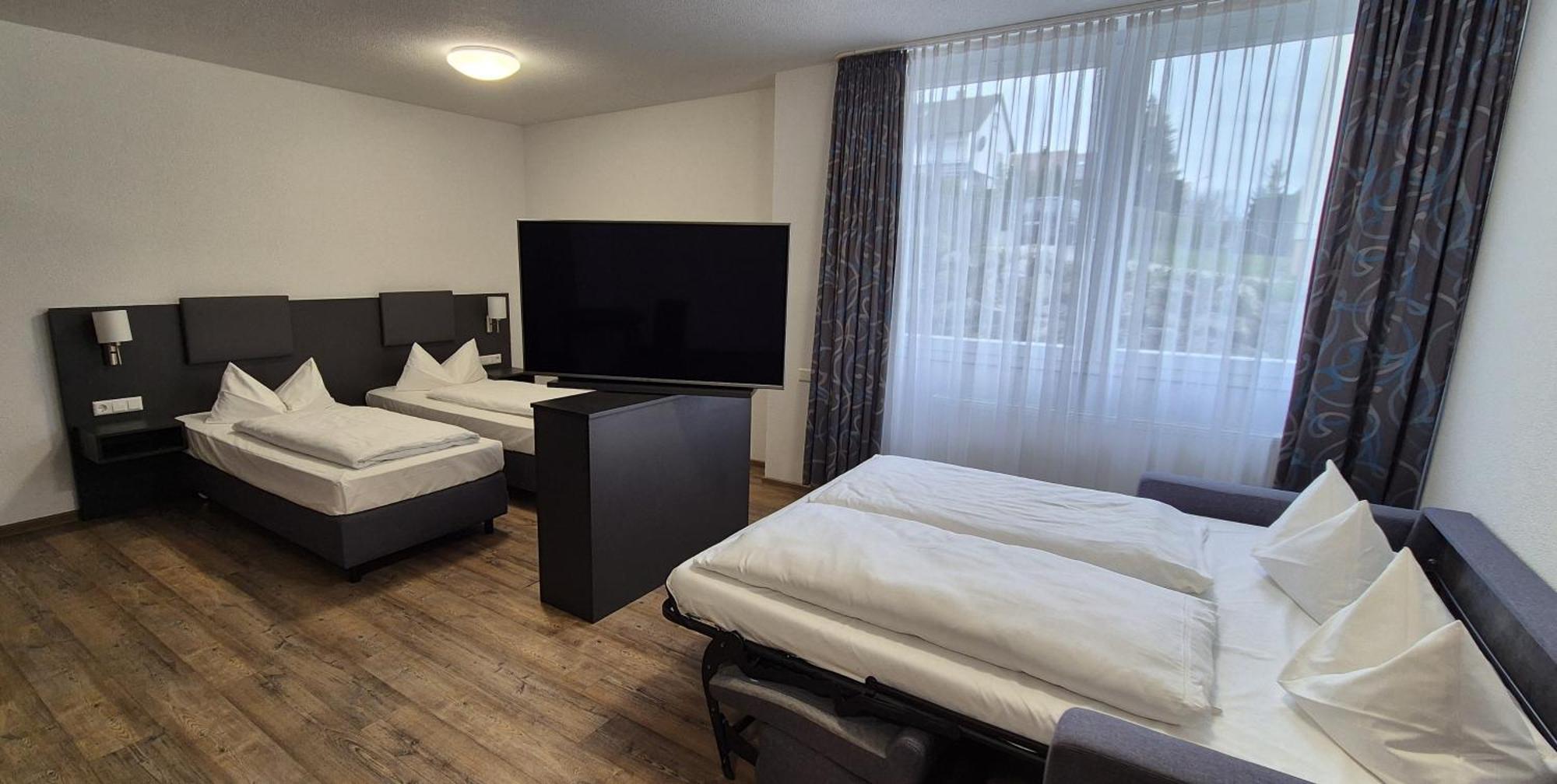 Melvi Hotel Goeppingen Ngoại thất bức ảnh