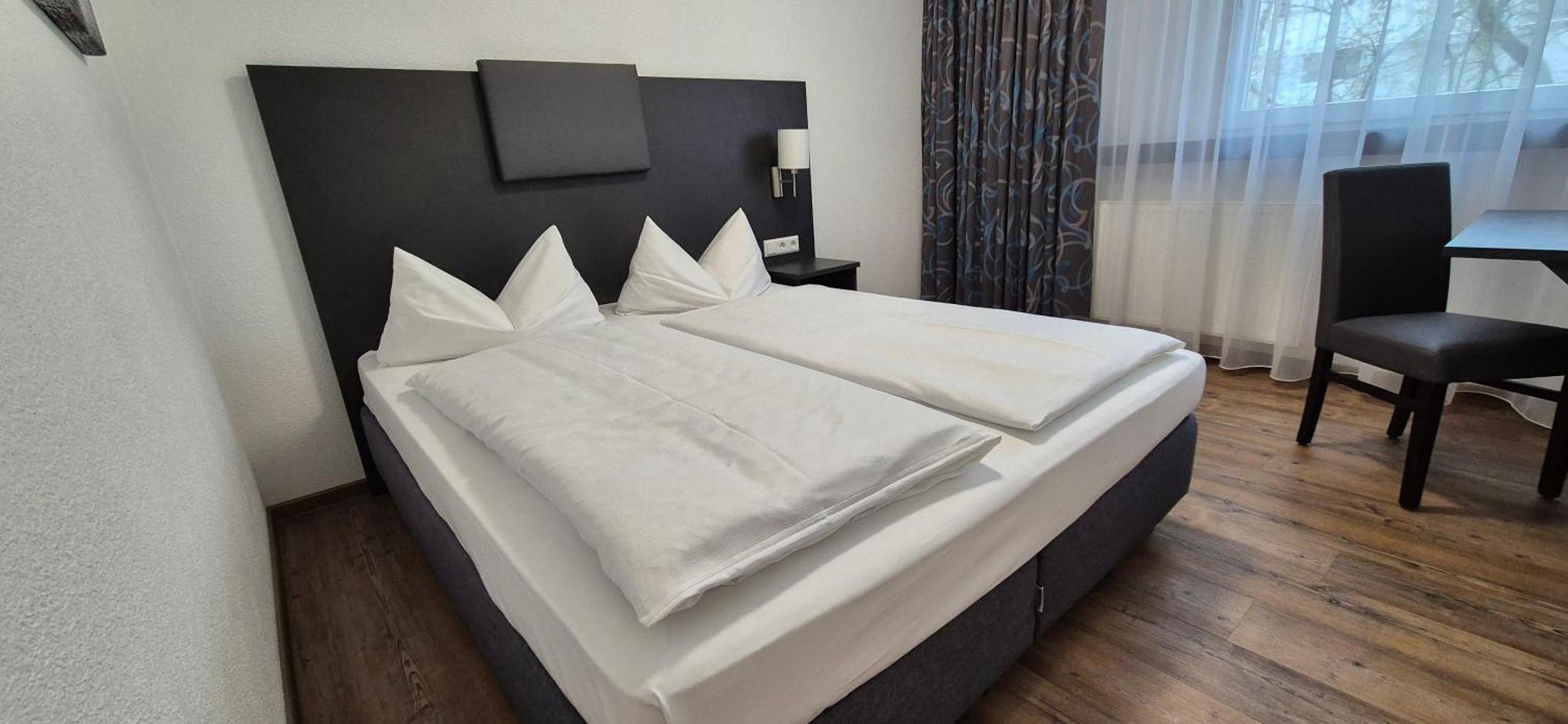 Melvi Hotel Goeppingen Ngoại thất bức ảnh