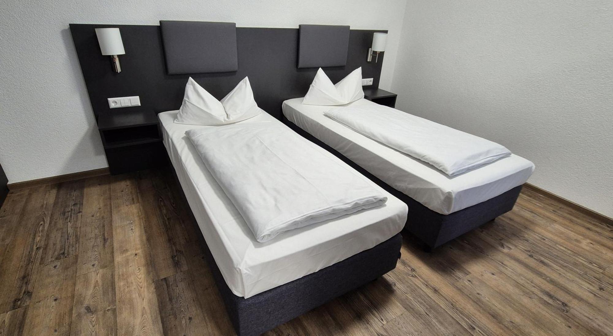 Melvi Hotel Goeppingen Ngoại thất bức ảnh