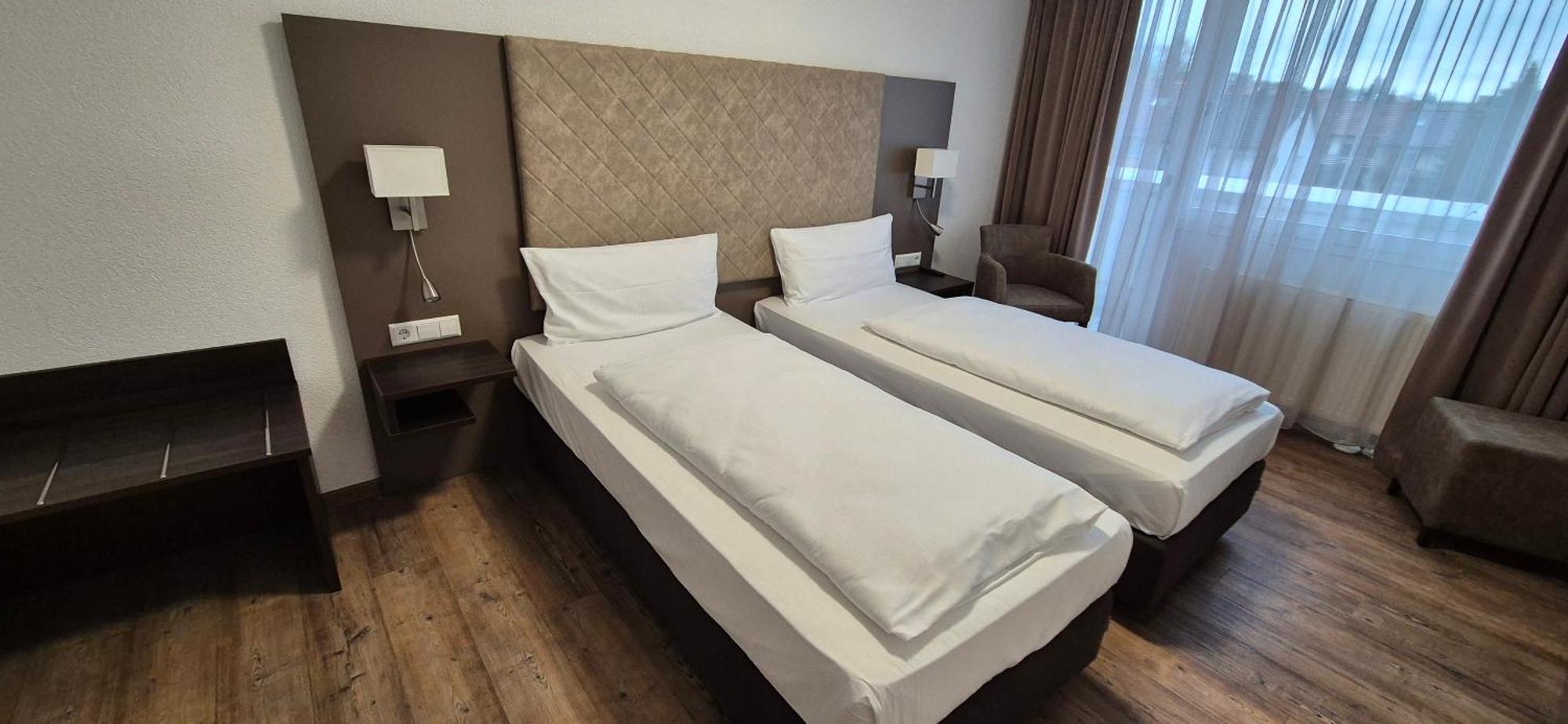 Melvi Hotel Goeppingen Ngoại thất bức ảnh