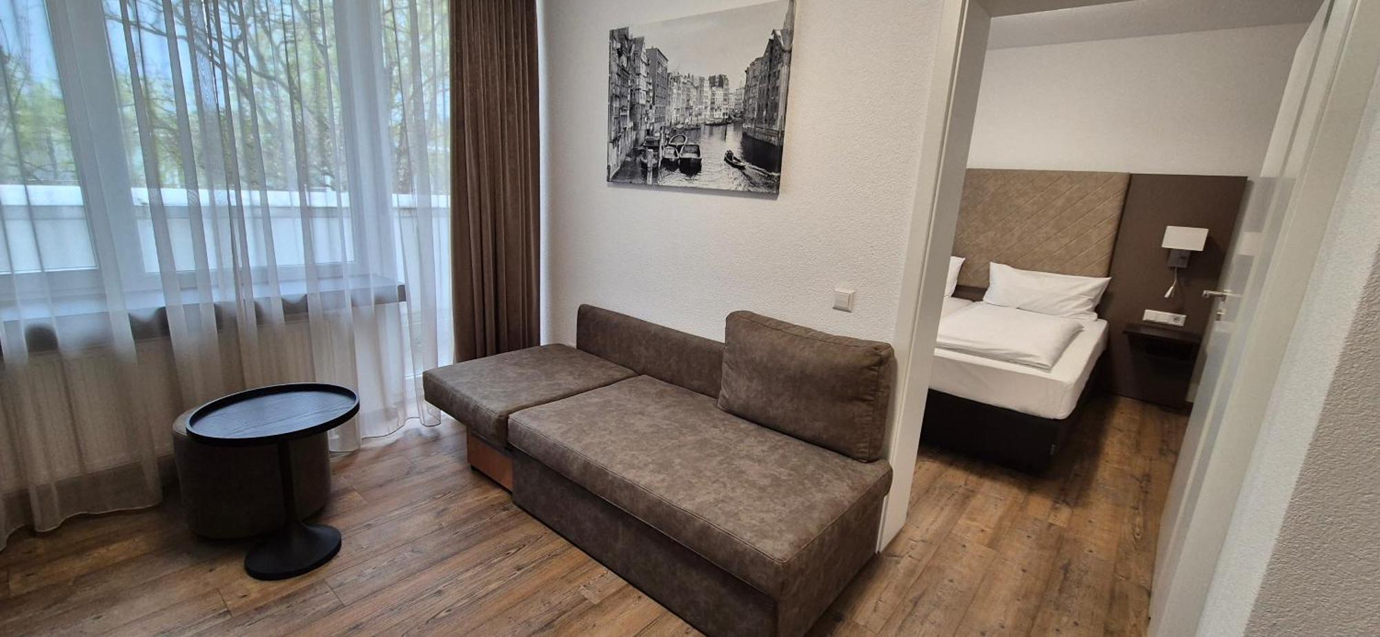 Melvi Hotel Goeppingen Ngoại thất bức ảnh