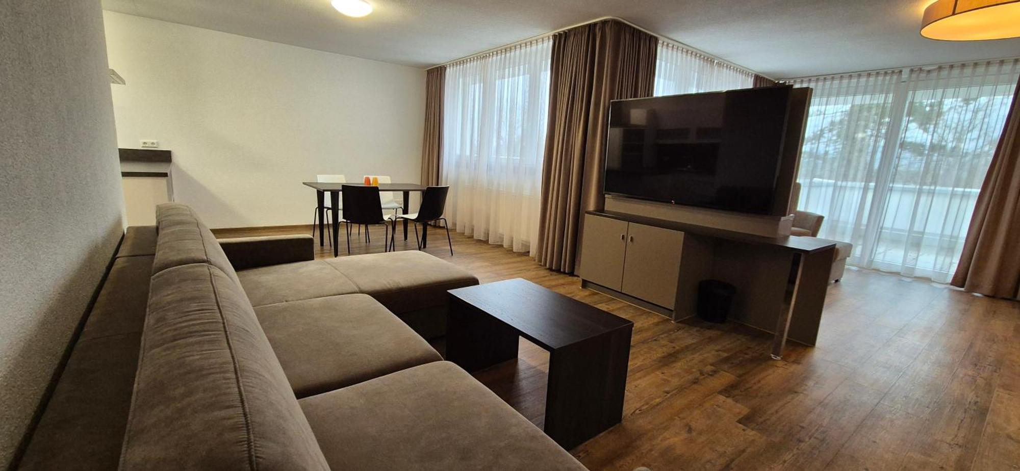 Melvi Hotel Goeppingen Ngoại thất bức ảnh
